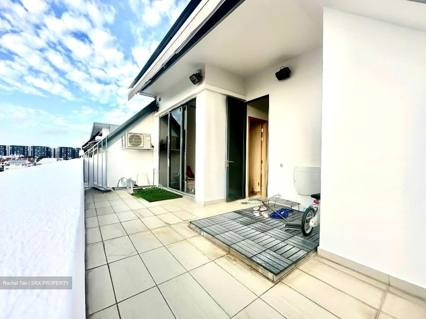 21 Richards (D19), Apartment #574535751